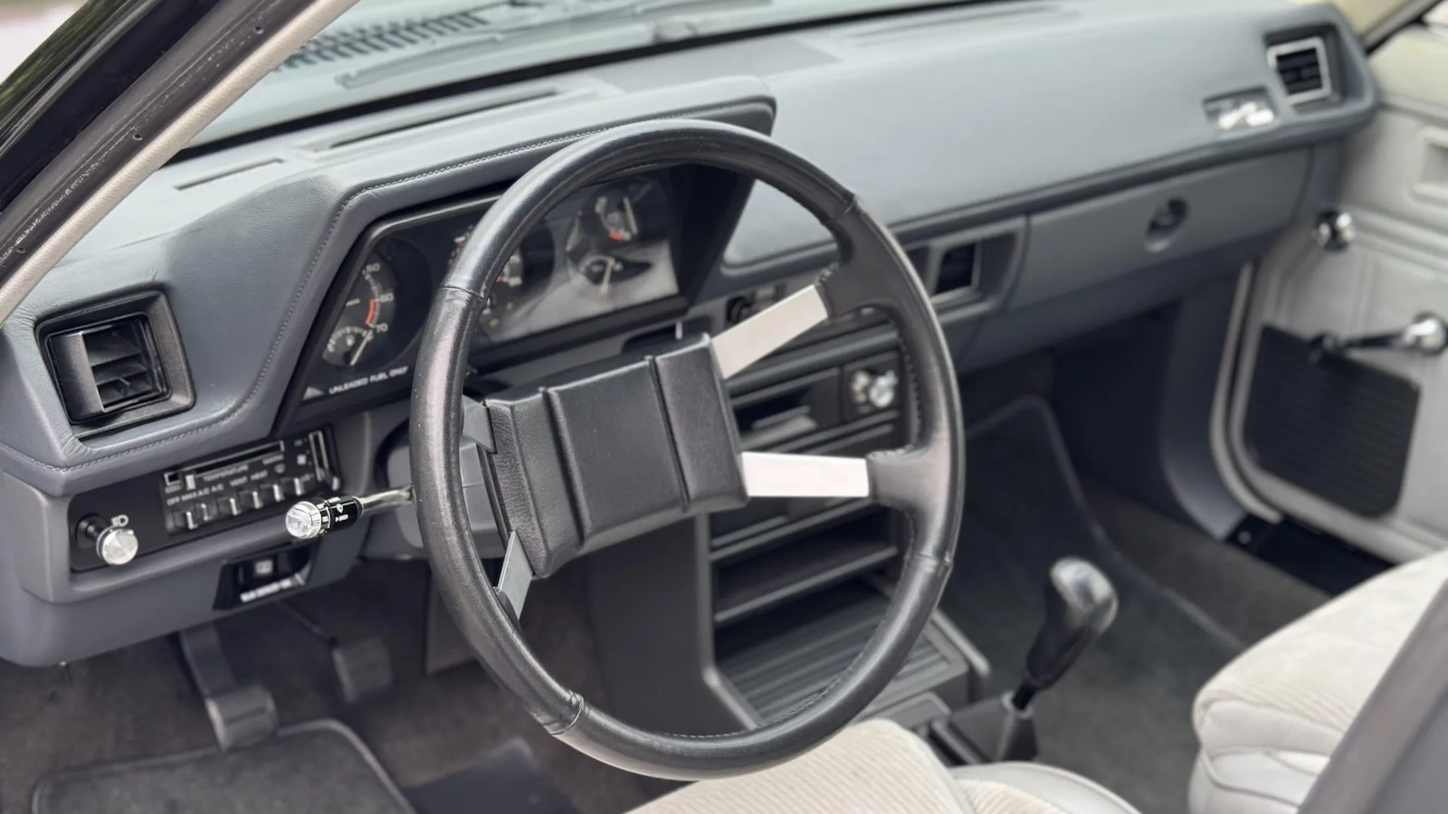 Bat Glh-S Interior Copy