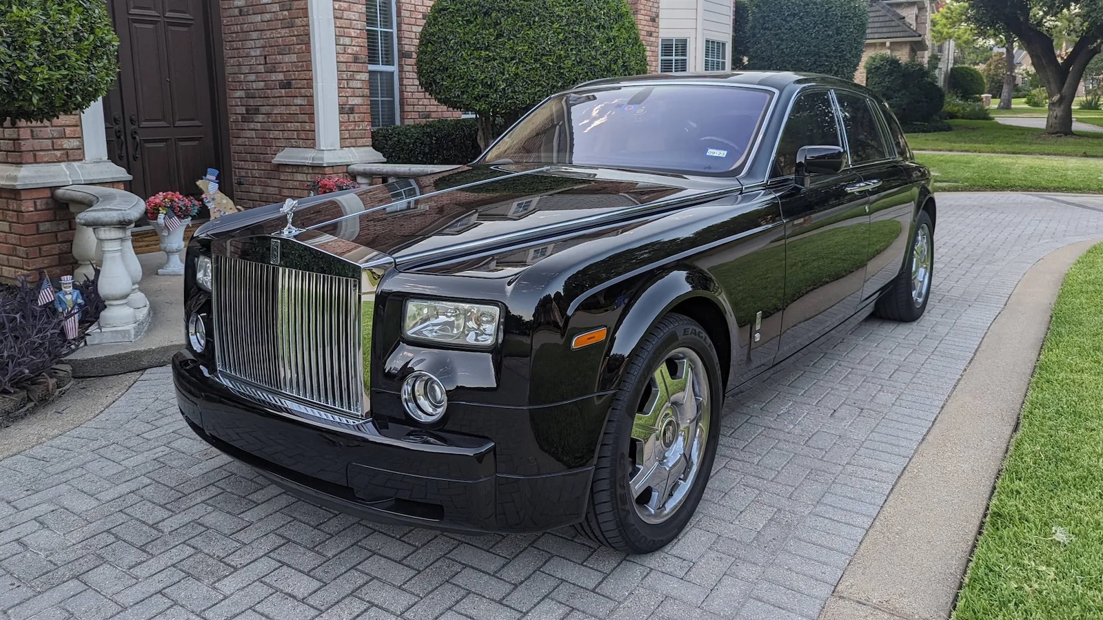 Black 2005 Phantom 1 Copy