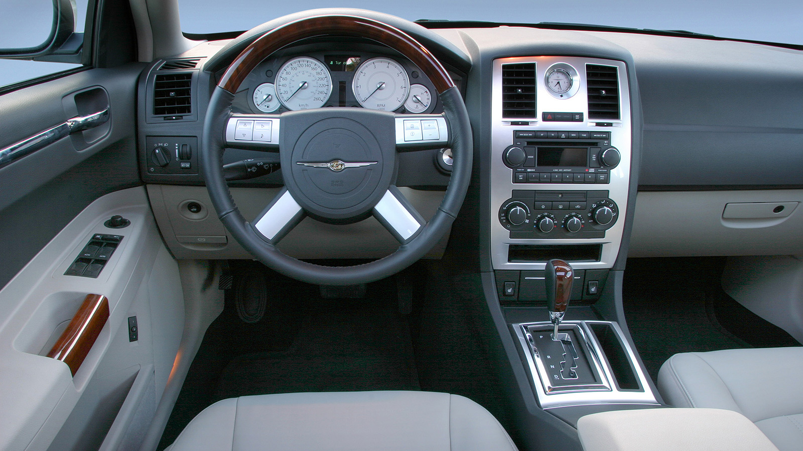 Chrysler 300c Interior