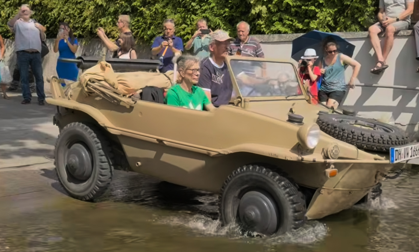 Cs Amphi Schwimm