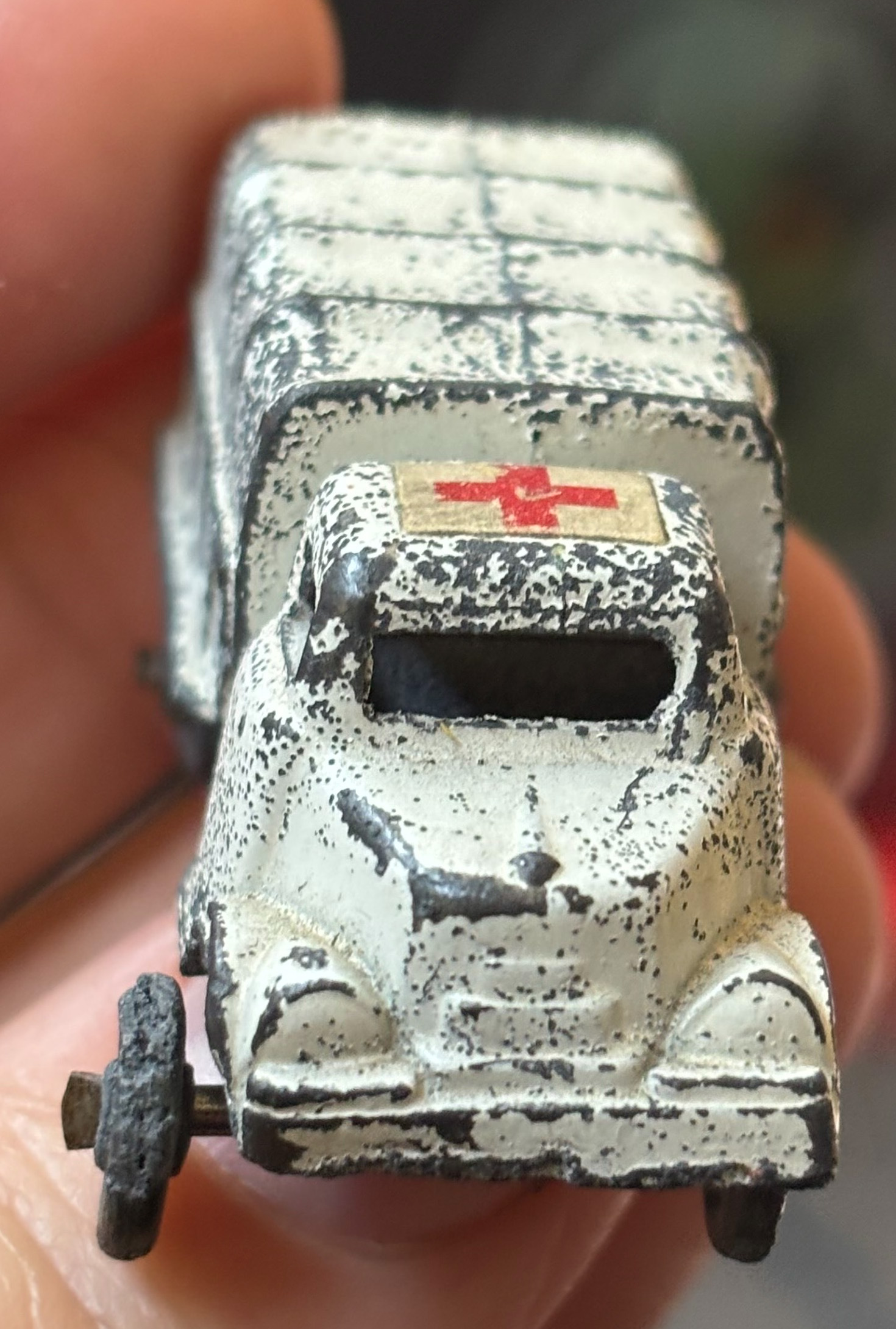 Cs Littleambulance Front
