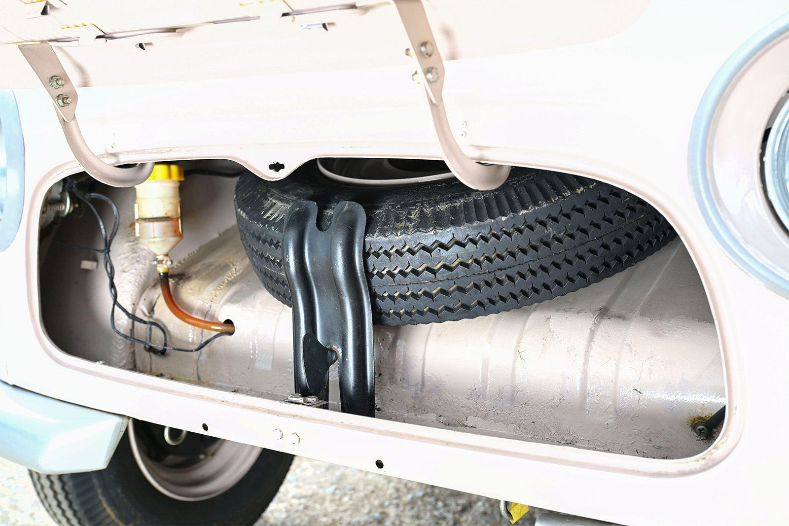 Cs Mitsu500 Frontcompart