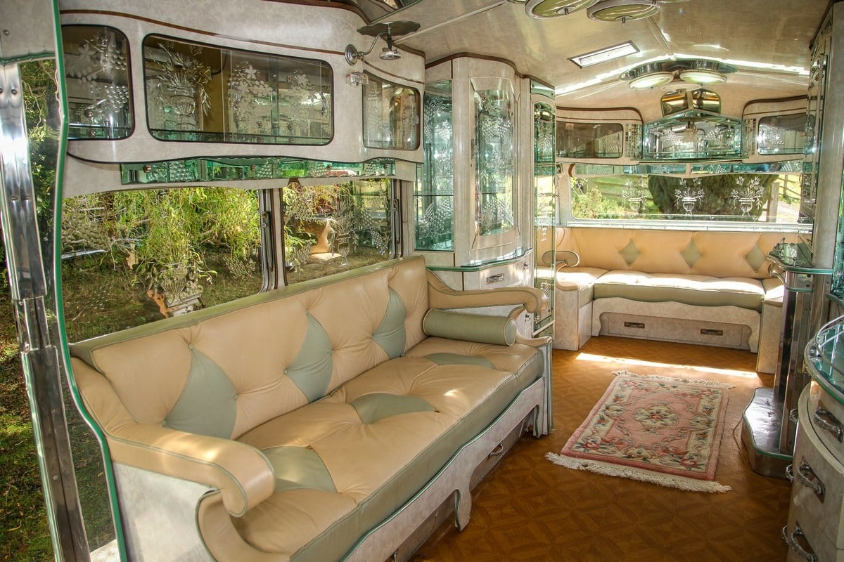 D40c2a4b 7202 4b8b 948b 4244e4ba