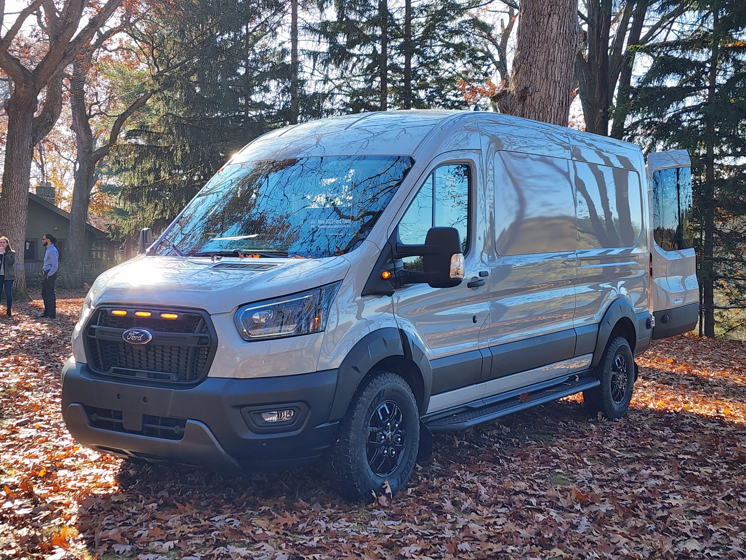 Ford Transit Trail 1