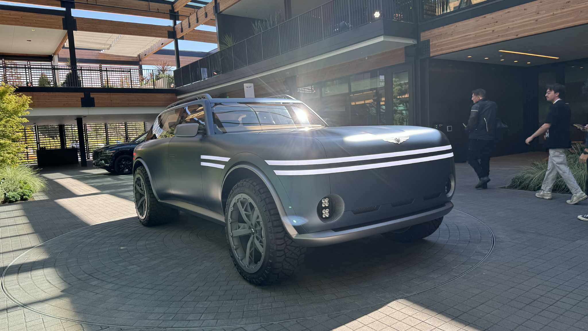Gran Equator Front
