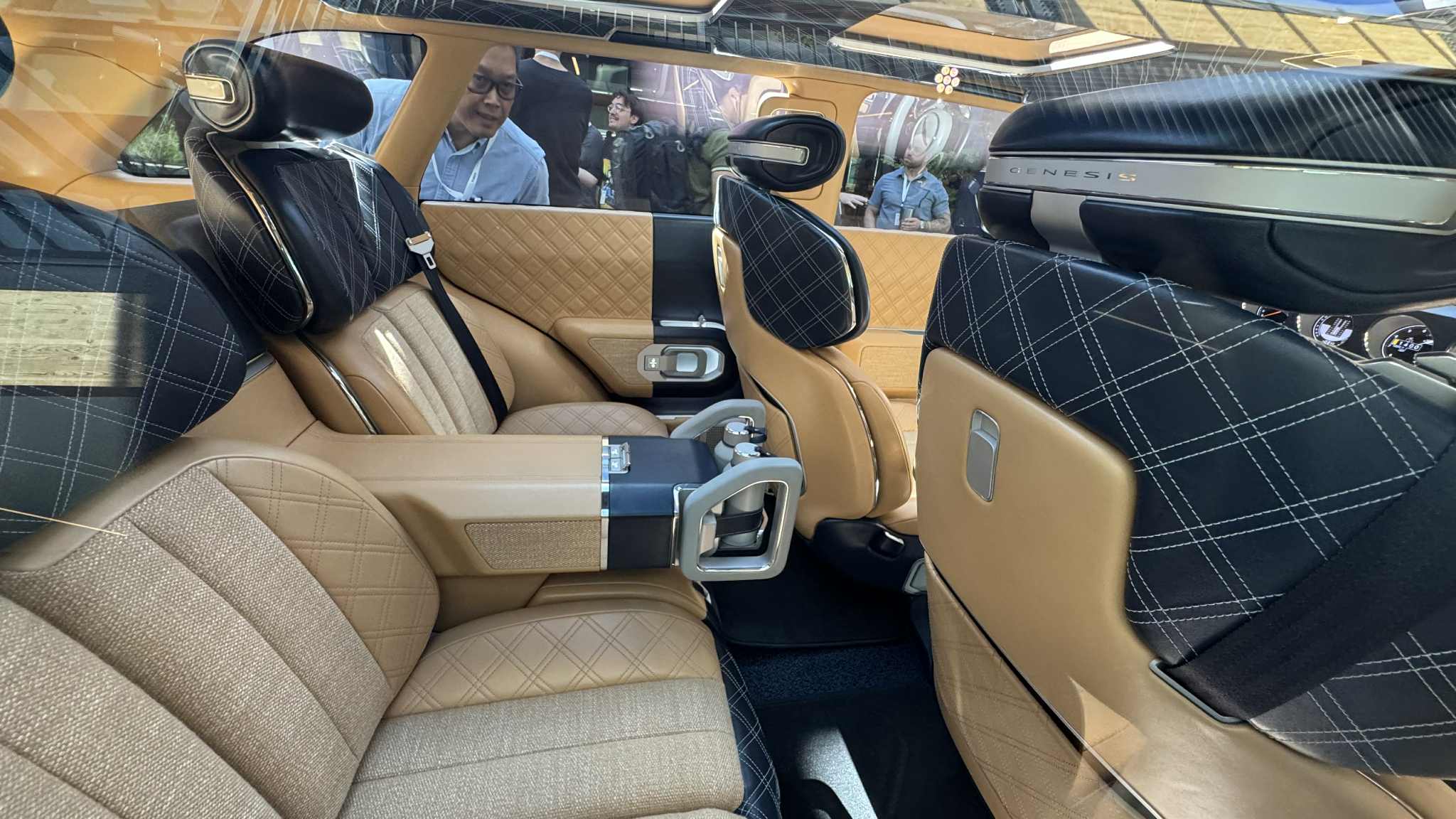 Gran Equator Interior