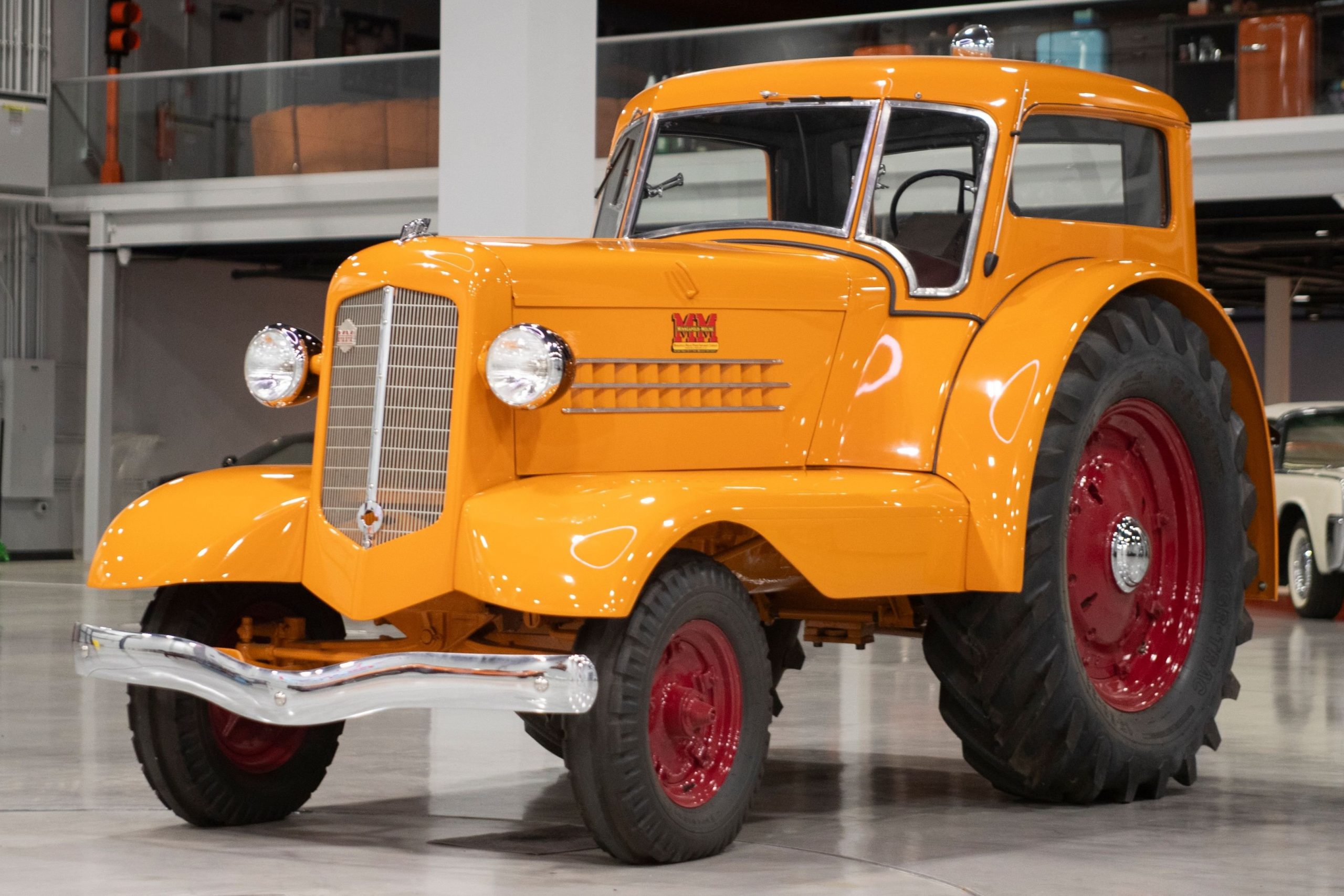 Img2.bonhams.com Image (2)
