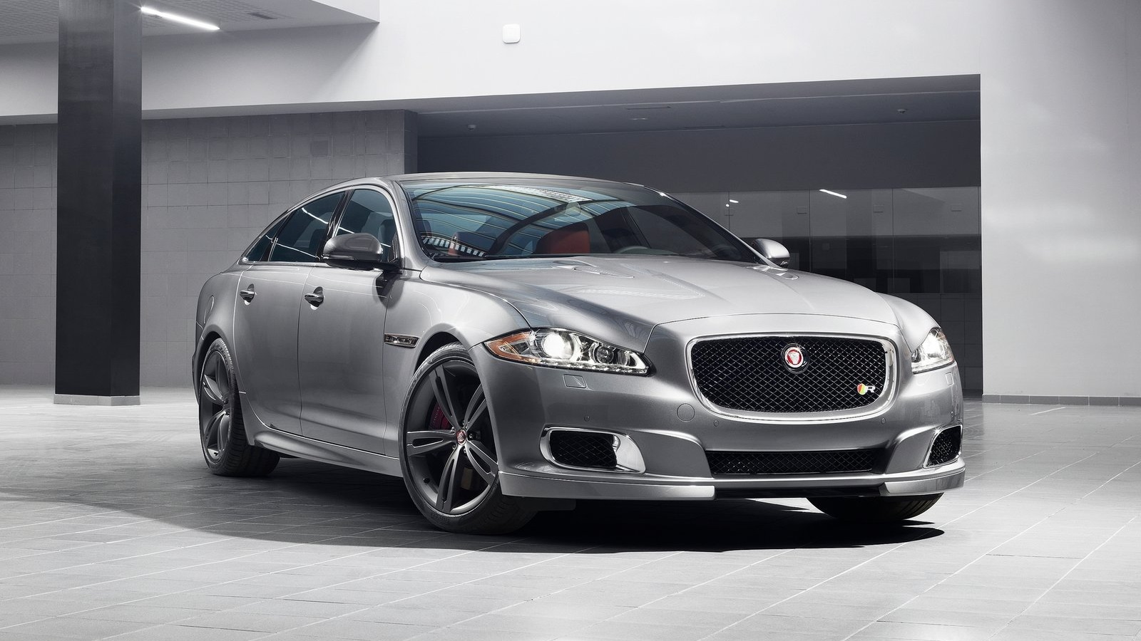 Jaguar Xjr