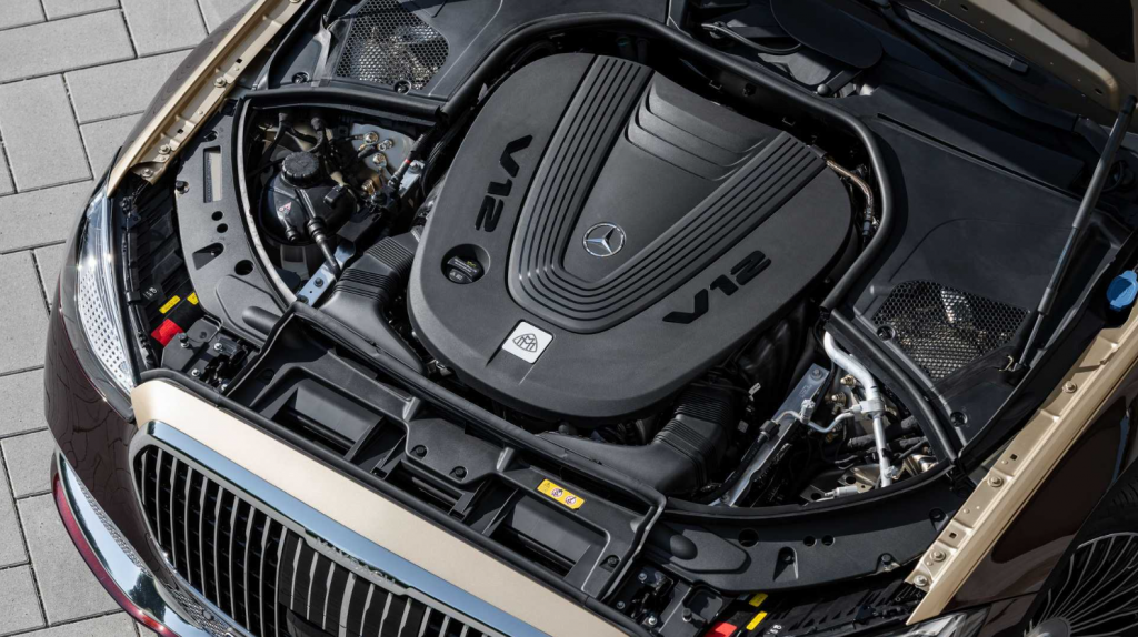 Mercedes Maybach S680 Engine