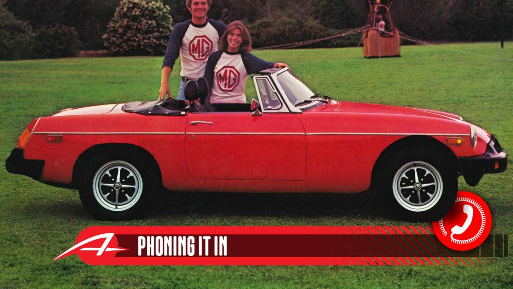 Mg Phoning Top