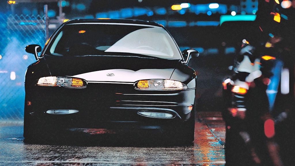 Oldsmobile Aurora 1995 Front