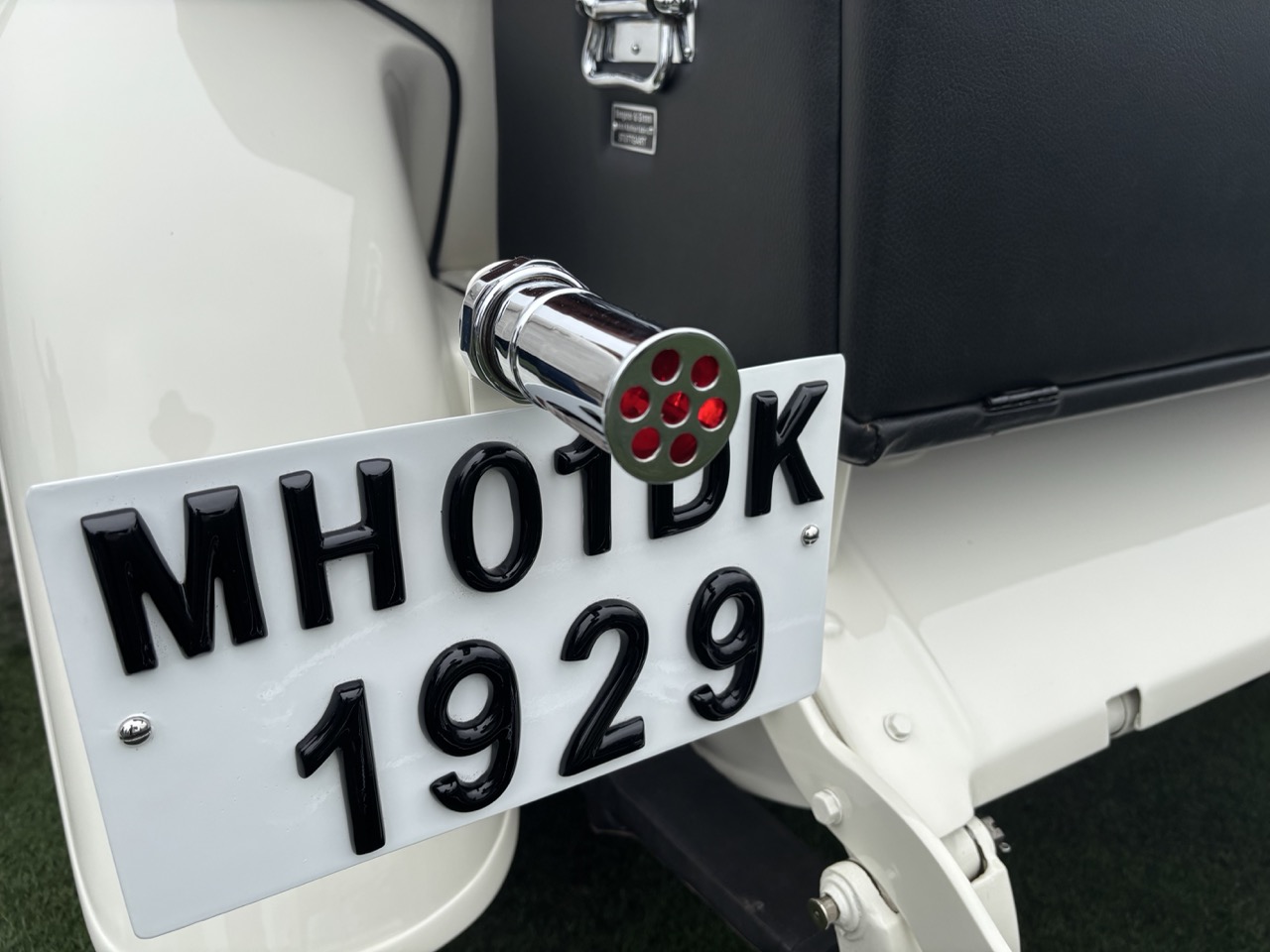 Pebble2026 Taillights 53