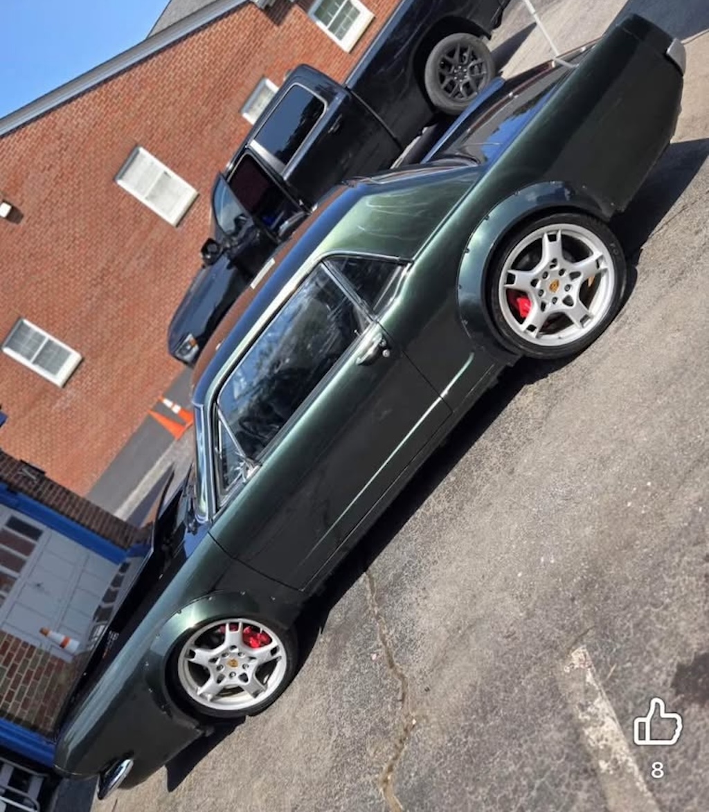 Porsche Mustang 1