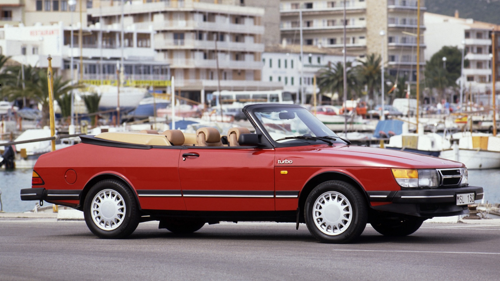 Saab 900 Convertible