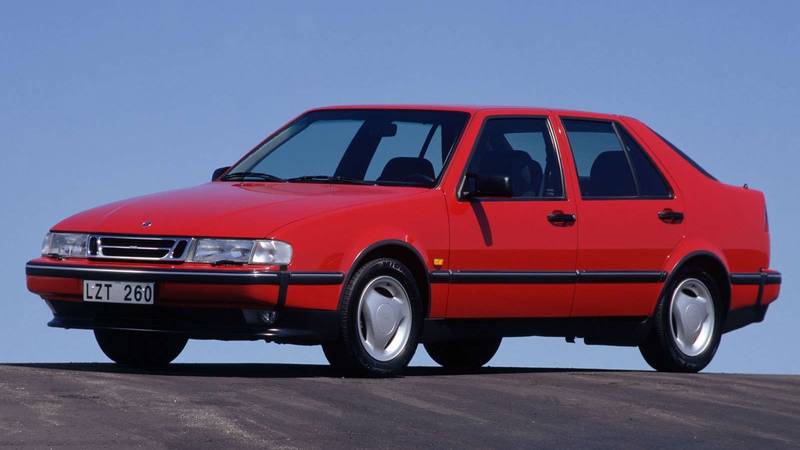 Saab 9000 Front Three Quarters