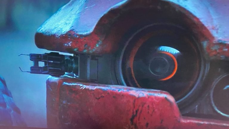 It's Time To Talk About That New Droid In The Latest Star Wars Series ...
