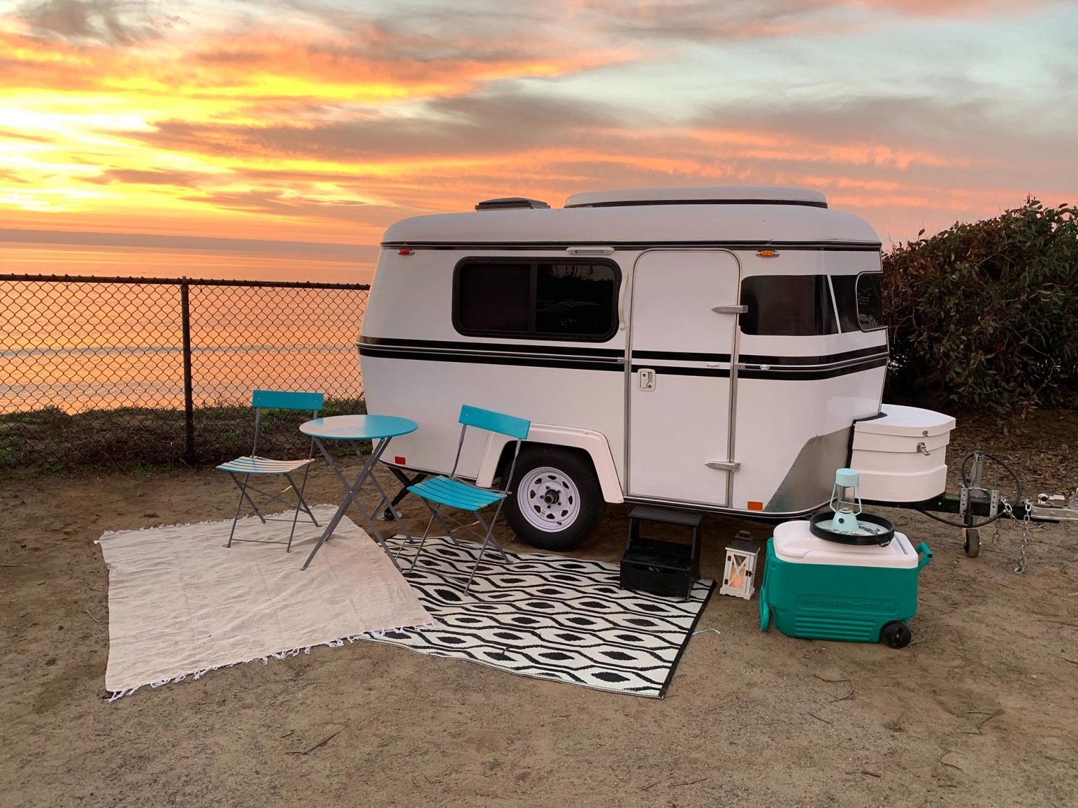 This Small Modern Fiberglass And Aluminum Camper Doesn't Even Weigh