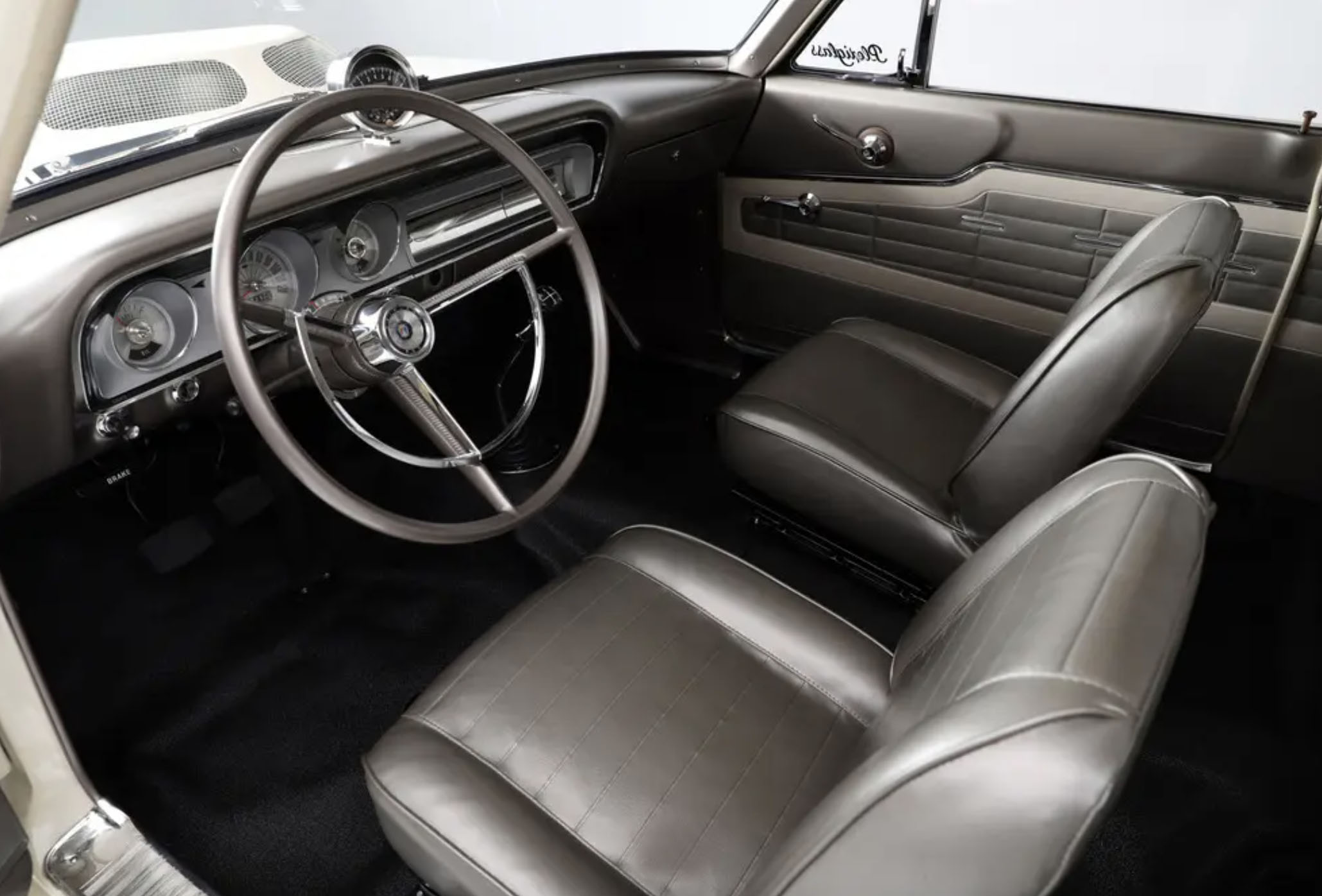 Thunderbolt Interior 4 30