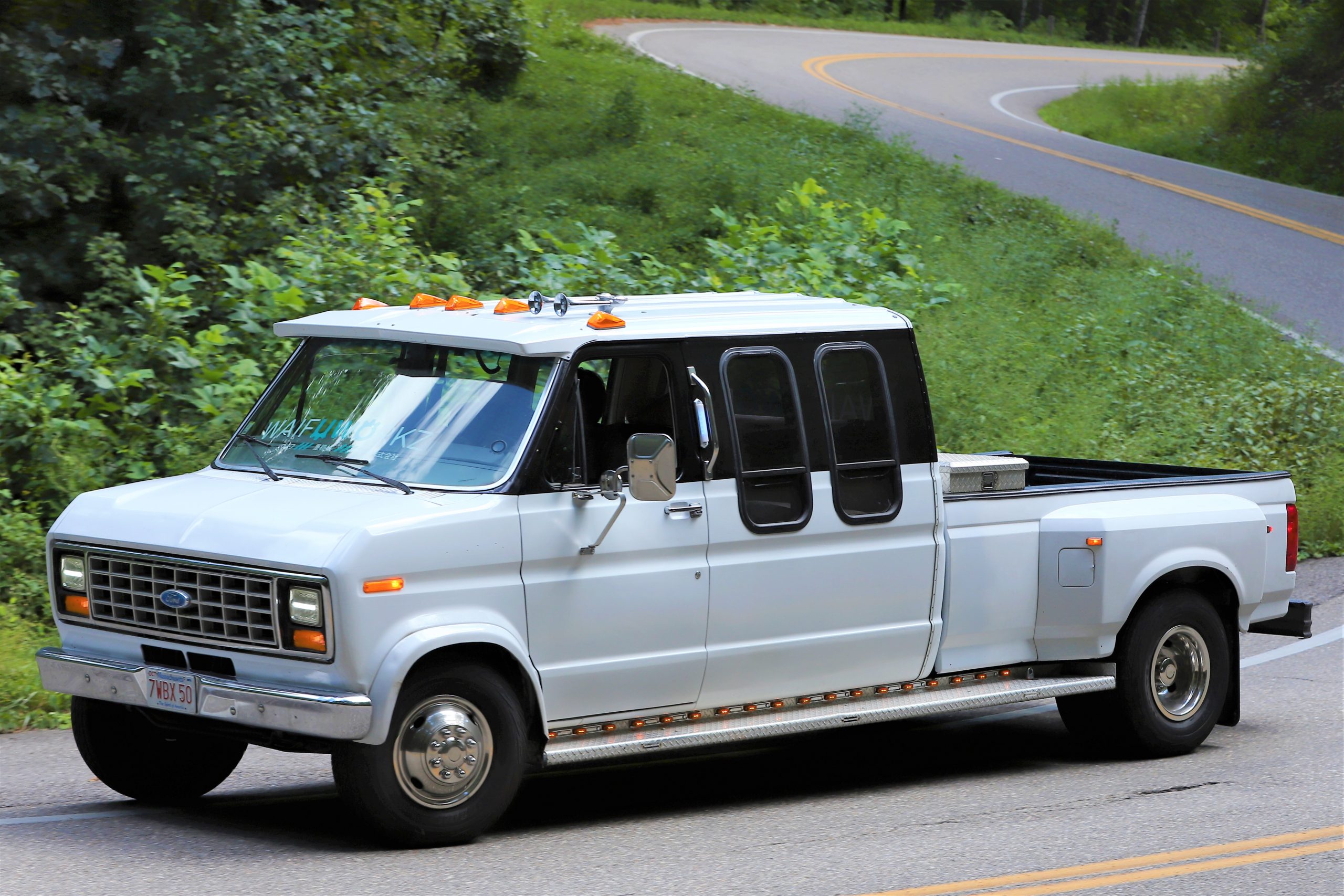 I m An MIT Enginerd And Battlebots Geek And This Is My Weird Van Collection - 34